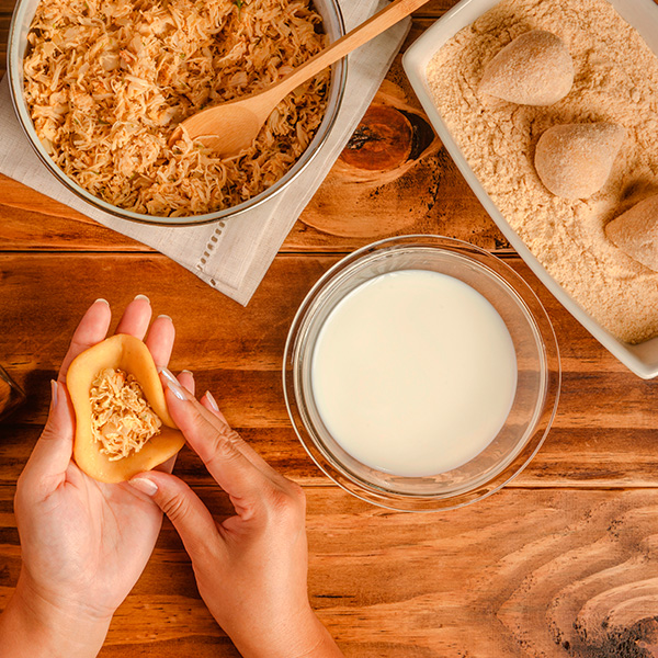 Farinha especial para salgados: veja os diferenciais e como preparar a massa